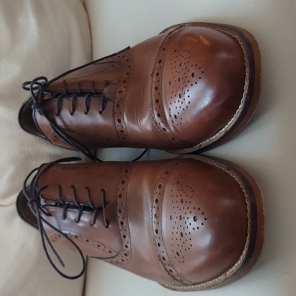 Brown Leather wingtip - Picture 2 of 4